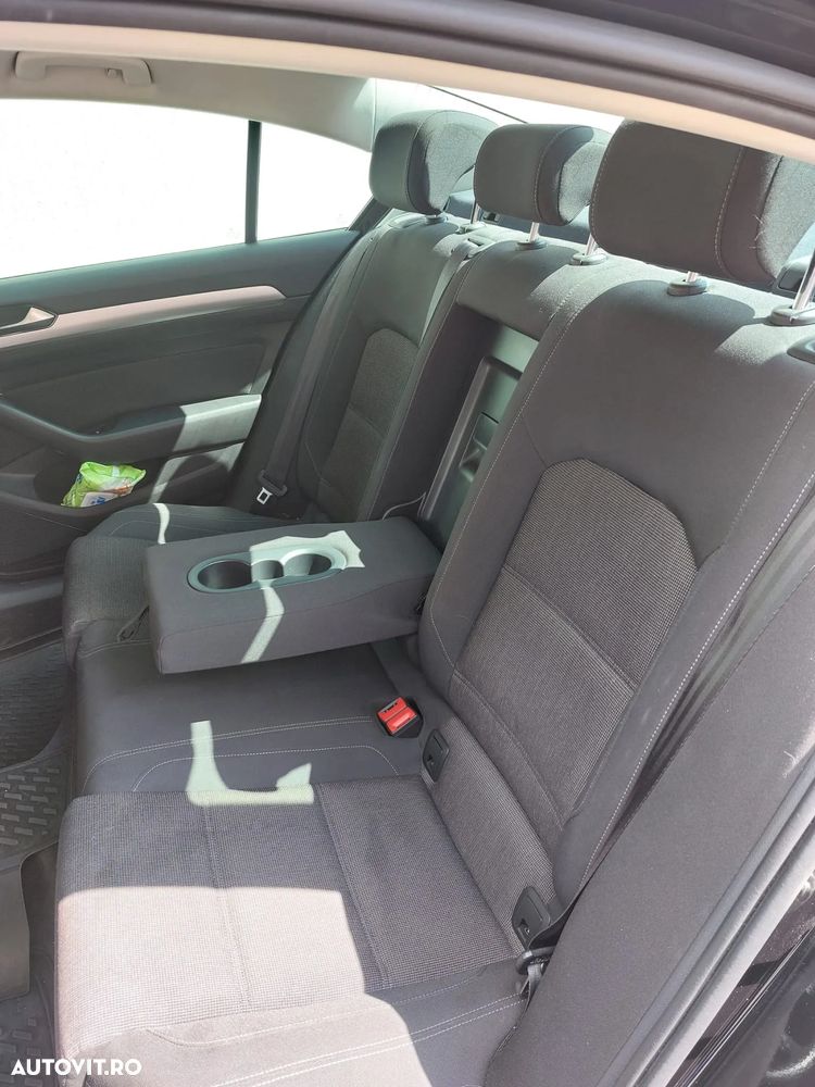 Volkswagen Passat 2.0 TDI DSG Highline - 8