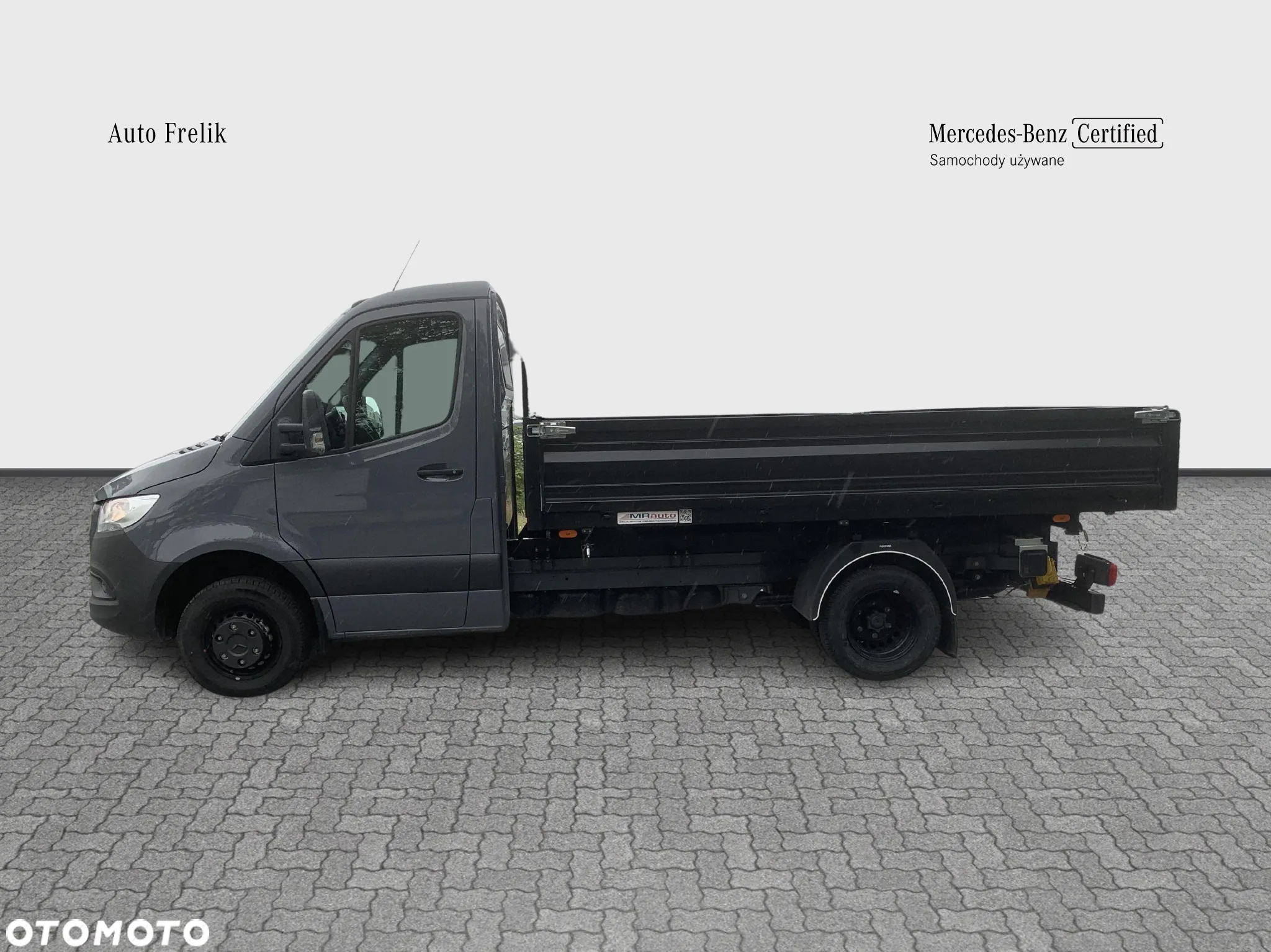 Mercedes-Benz Sprinter - 2