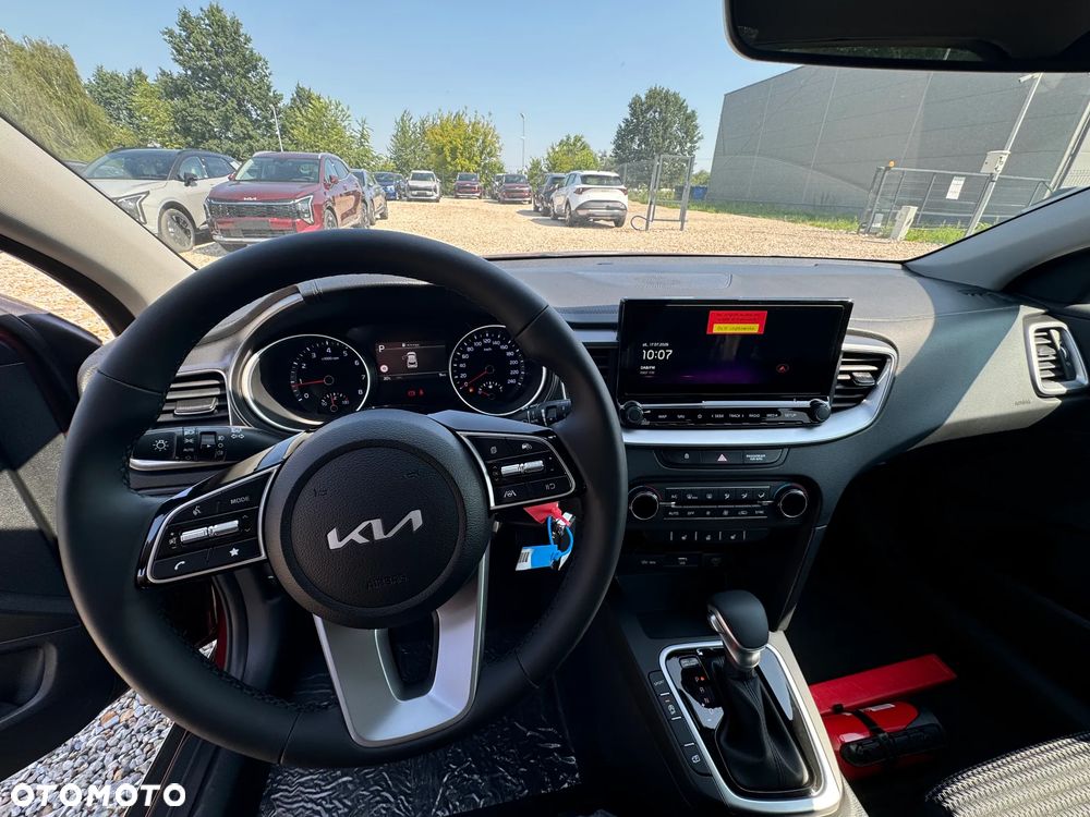 Kia XCeed - 10