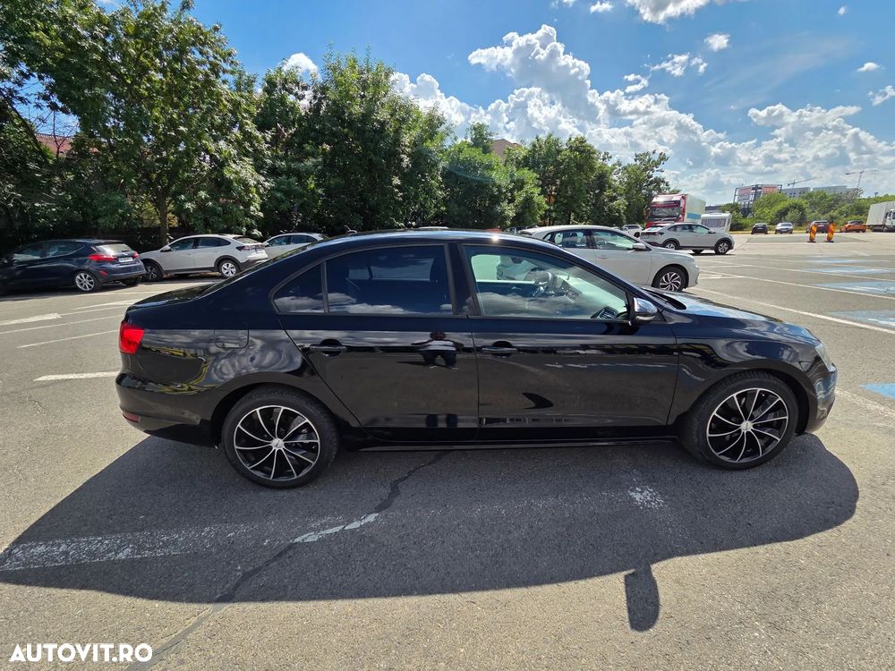 Volkswagen Jetta 1.6 TDI CR DPF Comfortline - 14