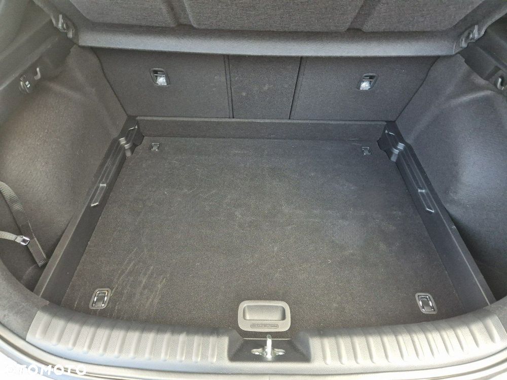 Kia XCeed 1.5 T-GDI L DCT - 40