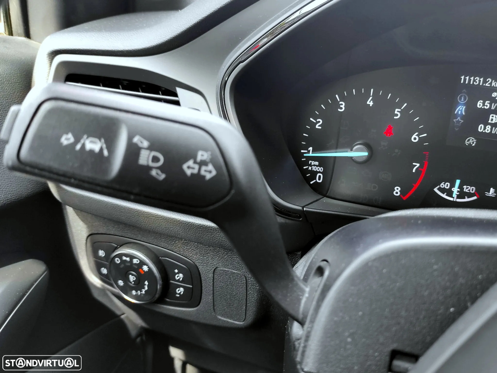 Ford Focus SW 1.0 EcoBoost MHEV ST-Line - 27