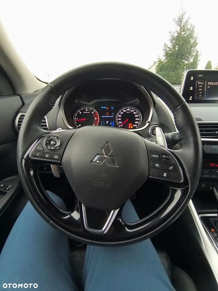 Mitsubishi Eclipse Cross - 21