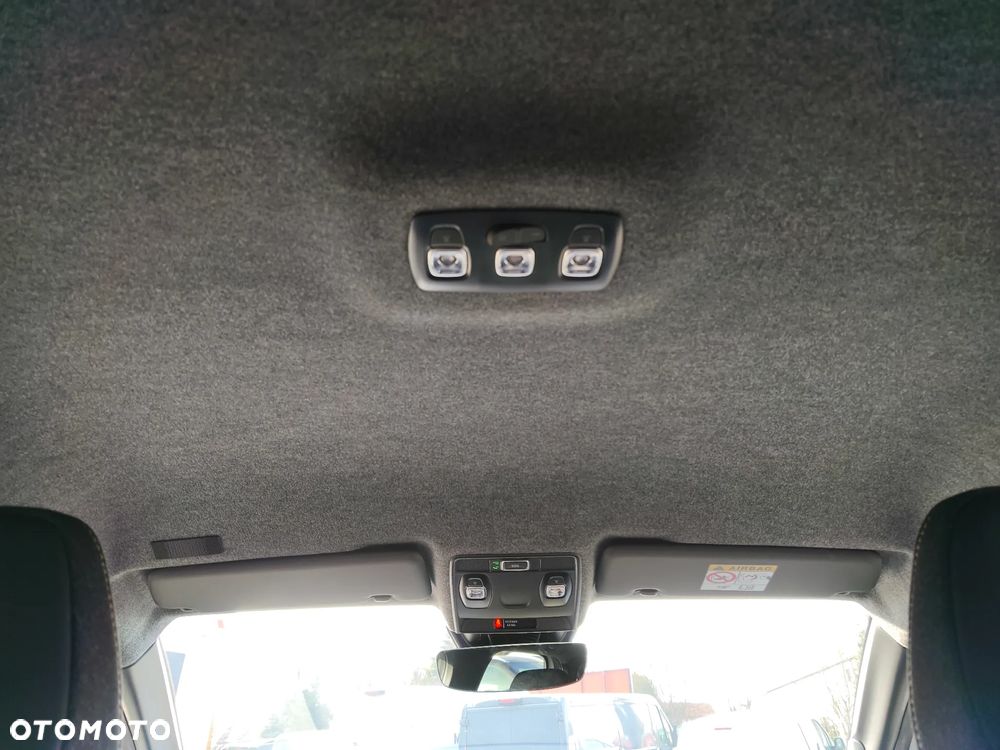 Mitsubishi Grandis - 24
