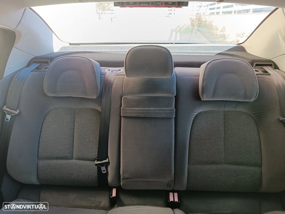 Peugeot 407 1.6 HDi Executive - 13