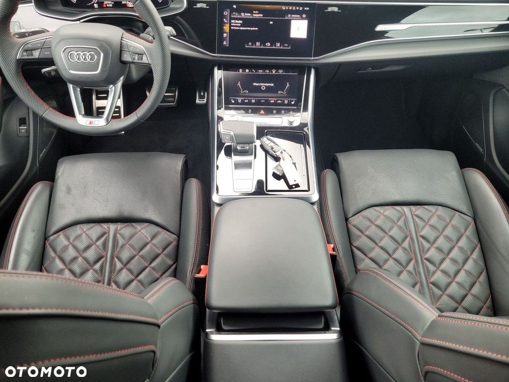 Audi Q8 - 7
