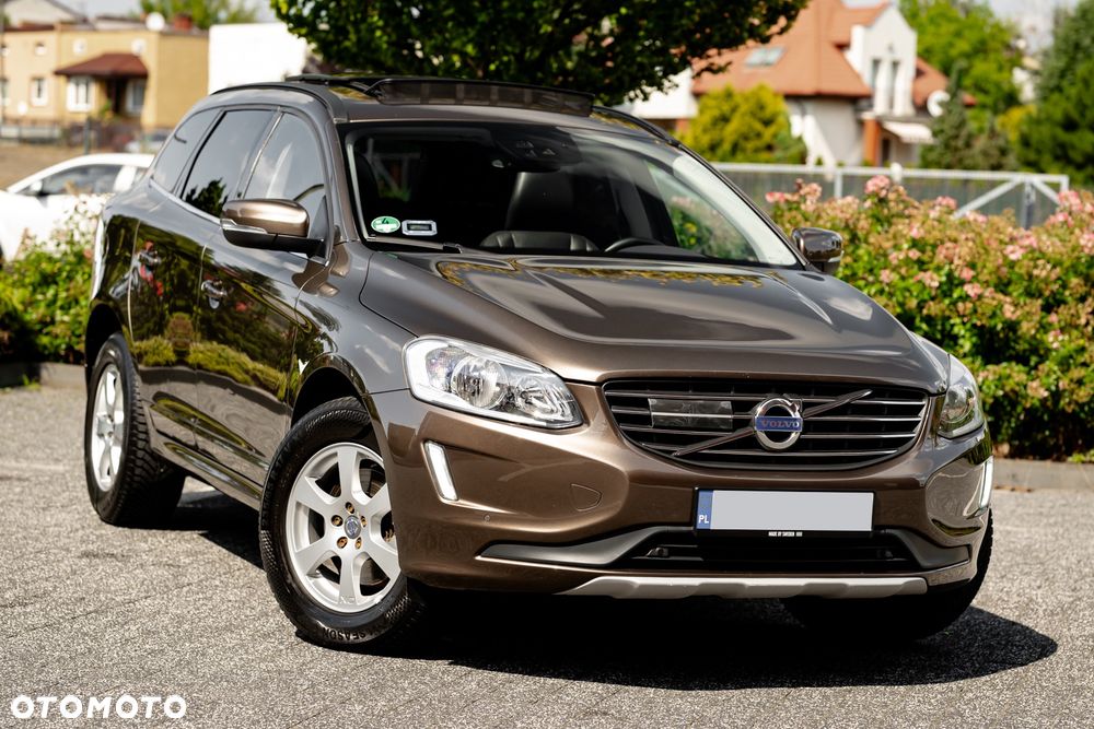 Volvo XC 60 D3 Drive-E Momentum - 1