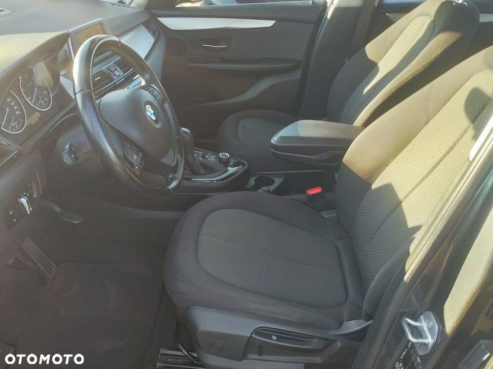 BMW Seria 2 218d Advantage - 10