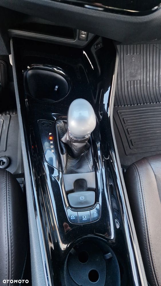 Toyota C-HR 1.8 Hybrid Prestige - 32