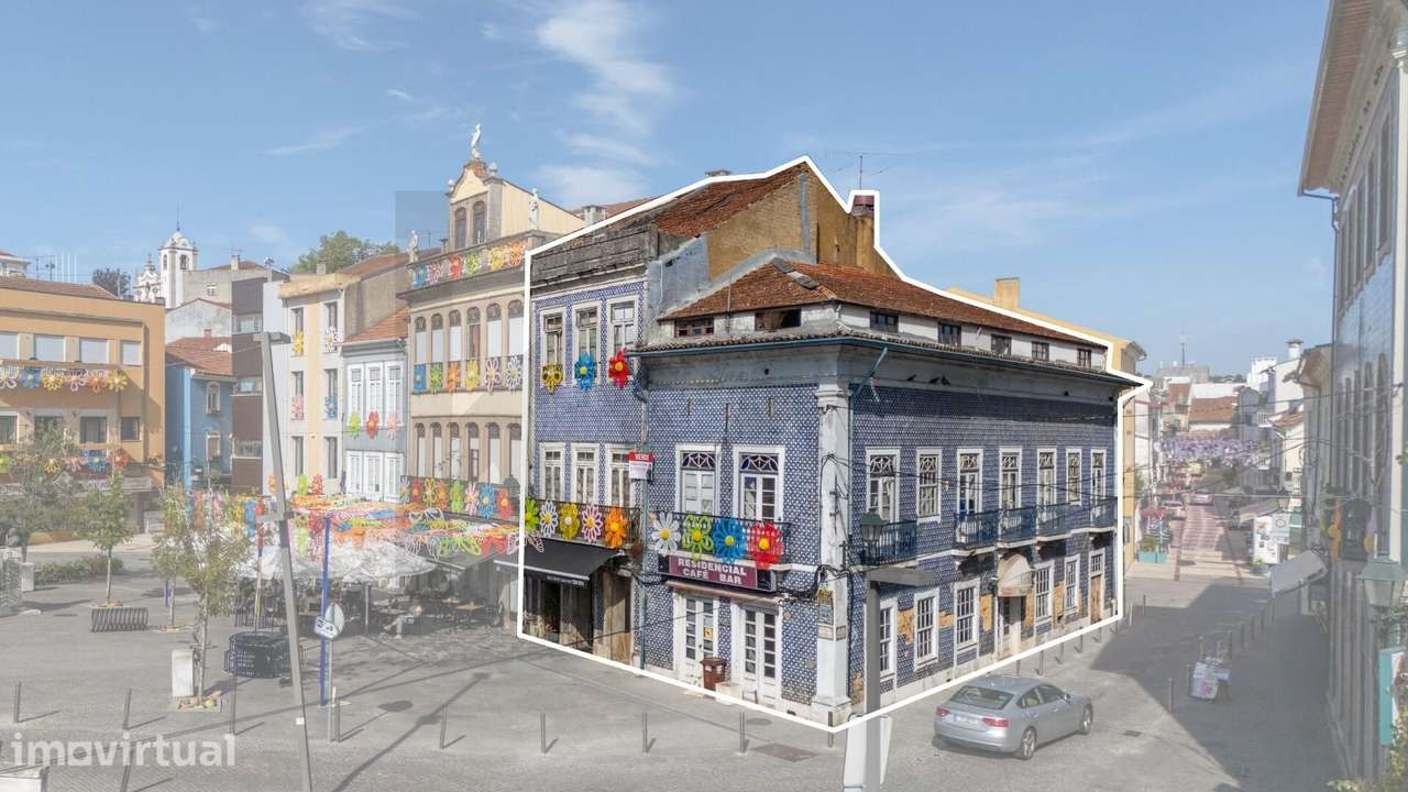 VENDE - PRÉDIOS NA BAIXA DA CIDADE DE ÁGUEDA - OPORTUNIDADE ÚNICA -