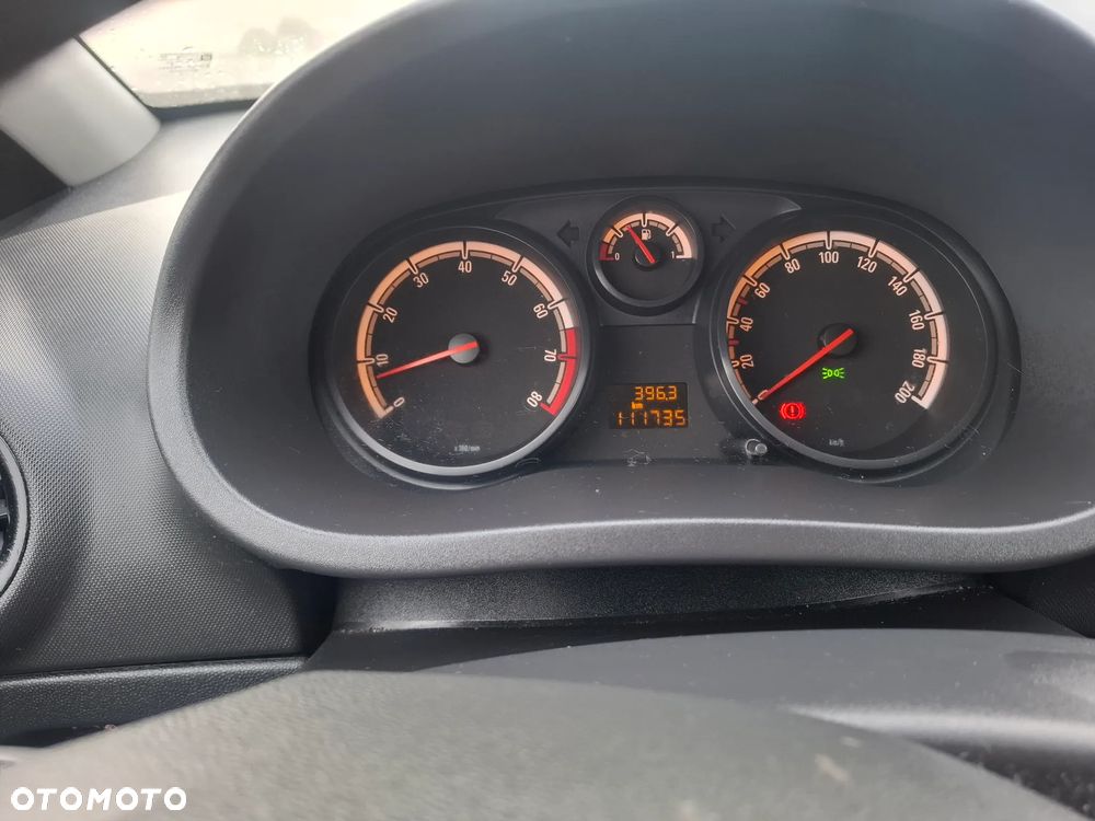 Opel Corsa 1.2 16V Cosmo - 17