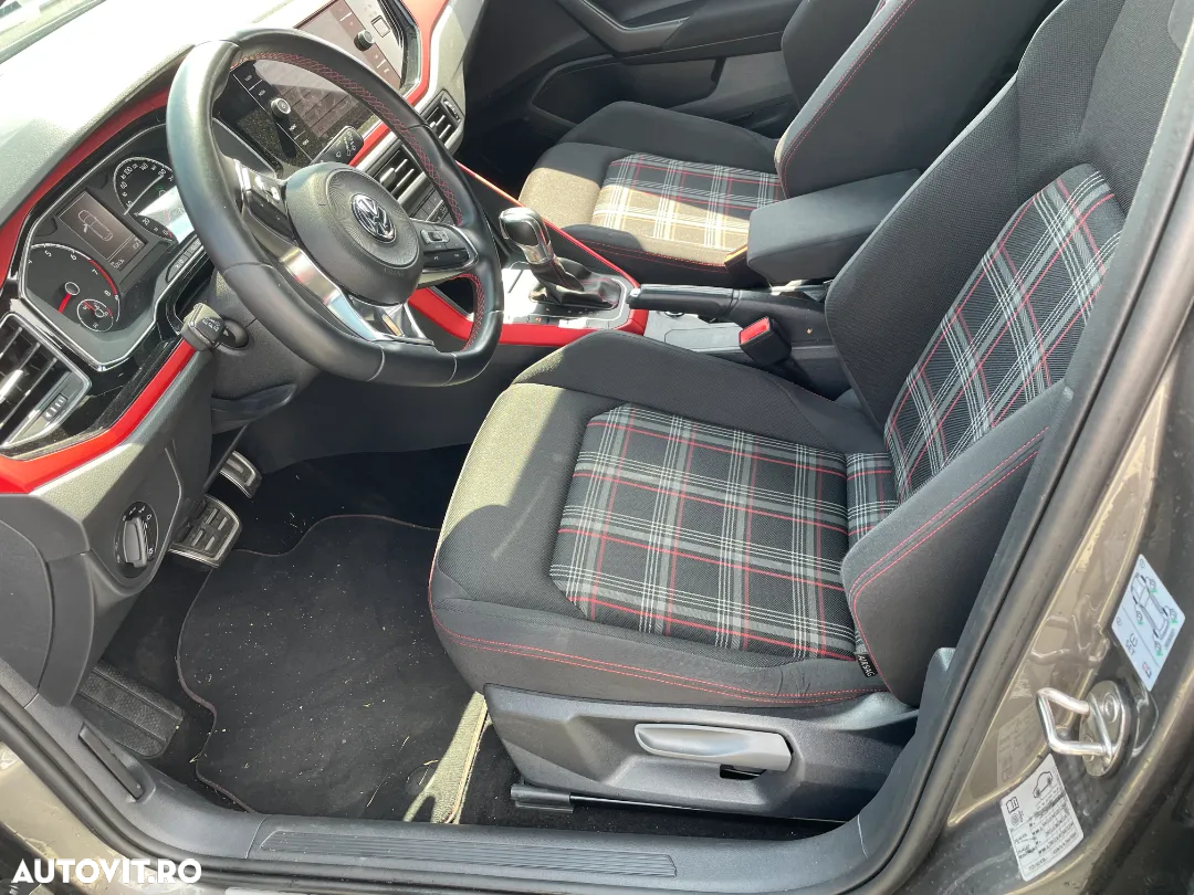 Volkswagen Polo 2.0 TSI DSG GTI - 8