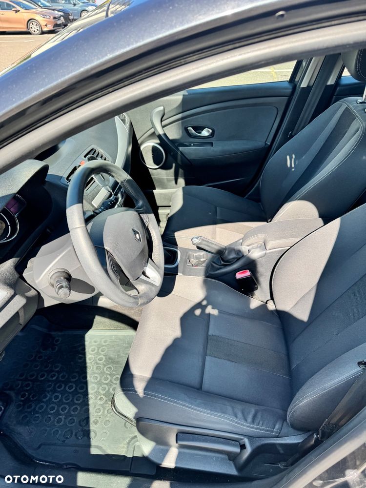 Renault Megane 1.5 dCi Dynamique - 10