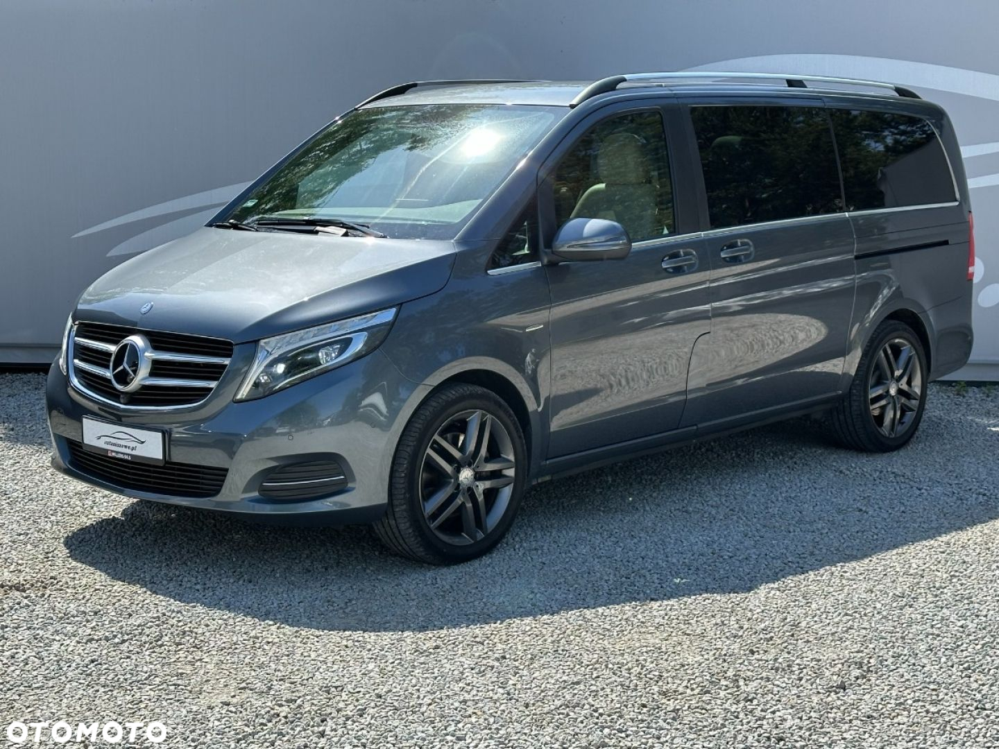 Mercedes-Benz Klasa V - 10