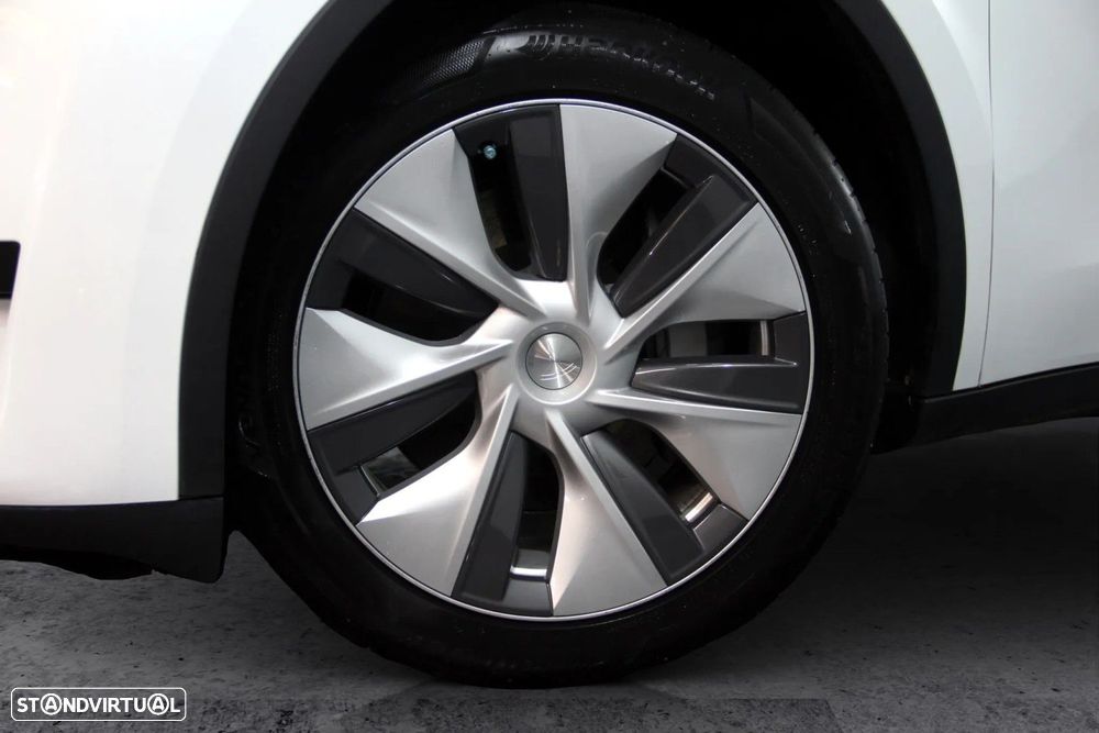 Tesla Model Y Standard - 15