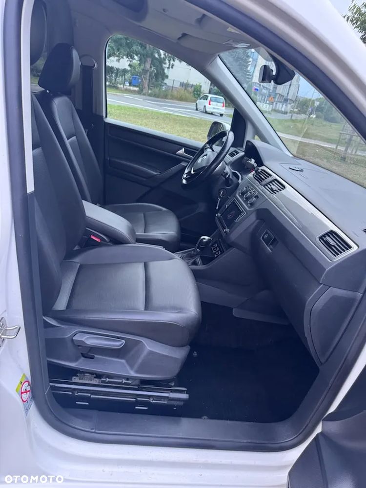 Volkswagen Caddy Maxi 2.0 TDI Highline DSG - 17