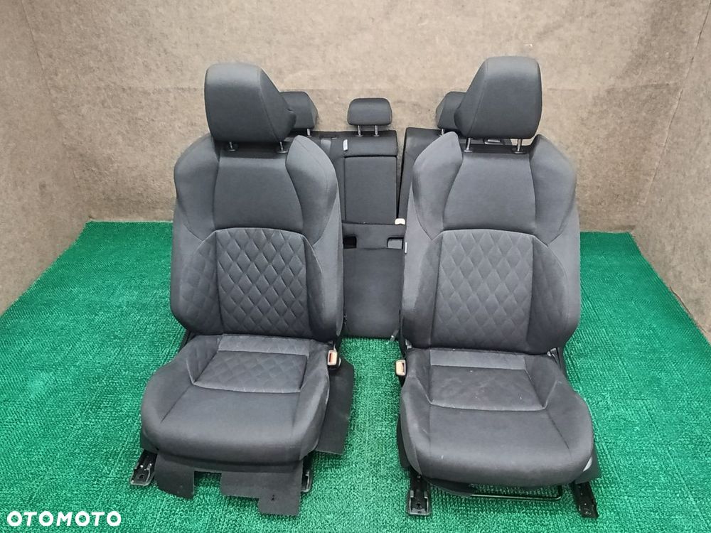TOYOTA COROLLA CROSS od 2022r Fotele Kanapy Boczki - 12