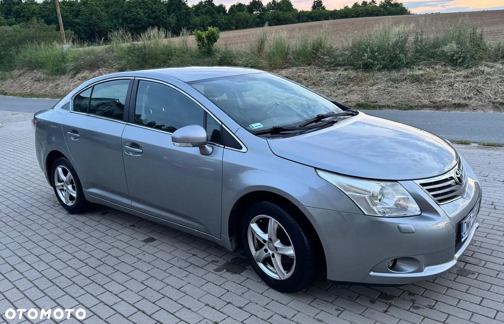 Toyota Avensis 1.8 Luna - 3