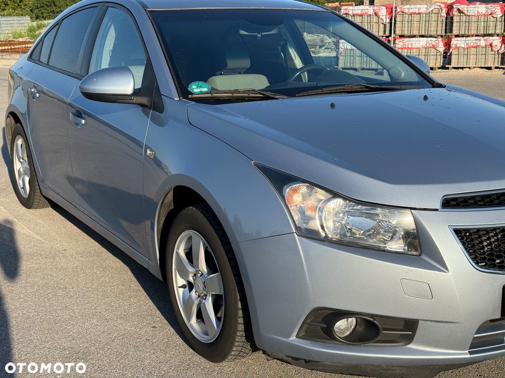 Chevrolet Cruze 1.6 - 13