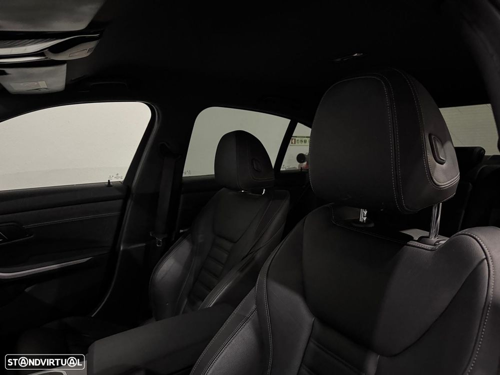 BMW 330 e Pack M Auto - 11