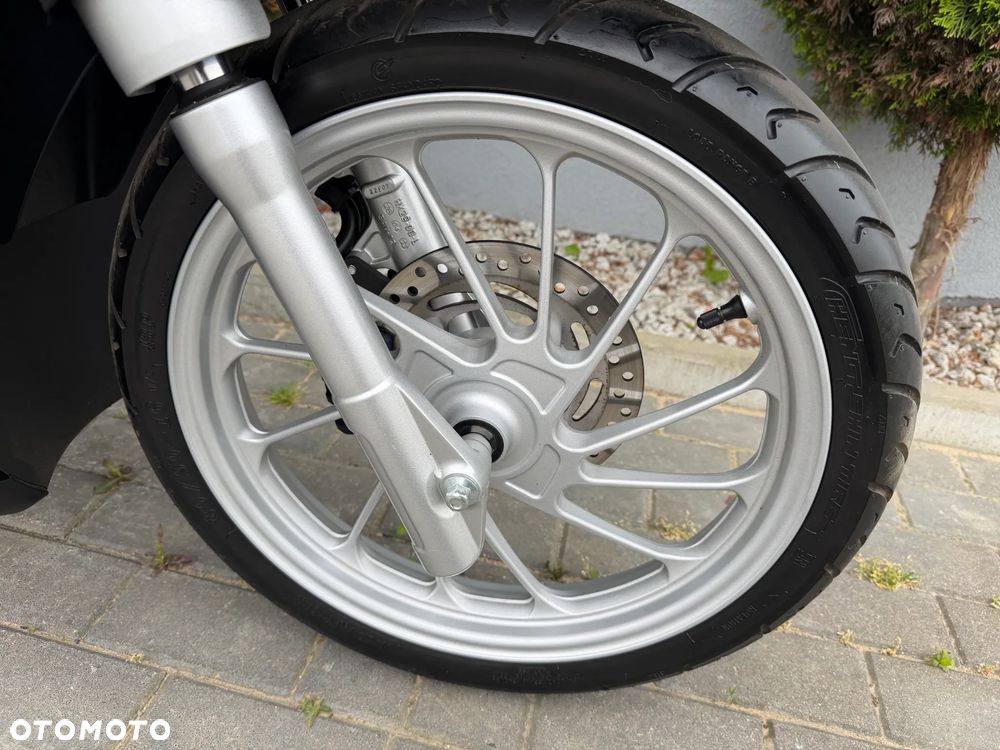 Honda SH - 16