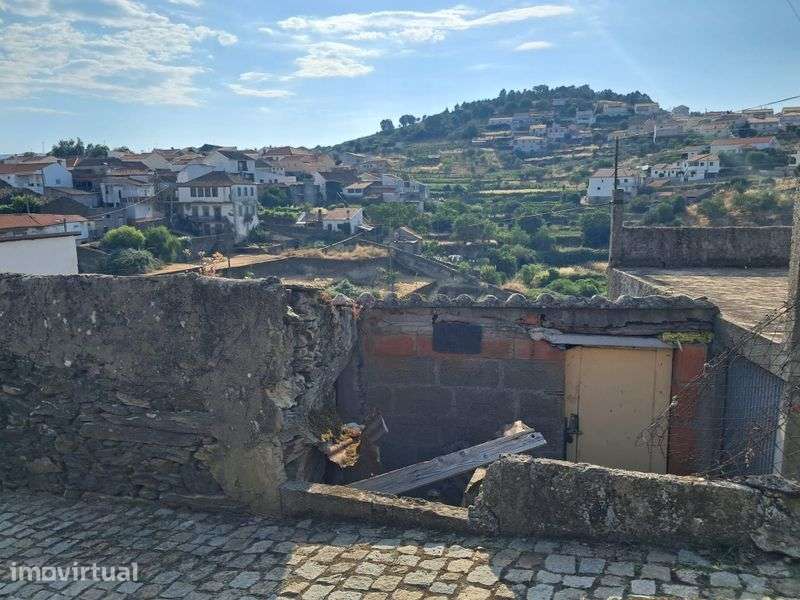 Vendo Propriedade para Reconstrução - Grande imagem: 3/8