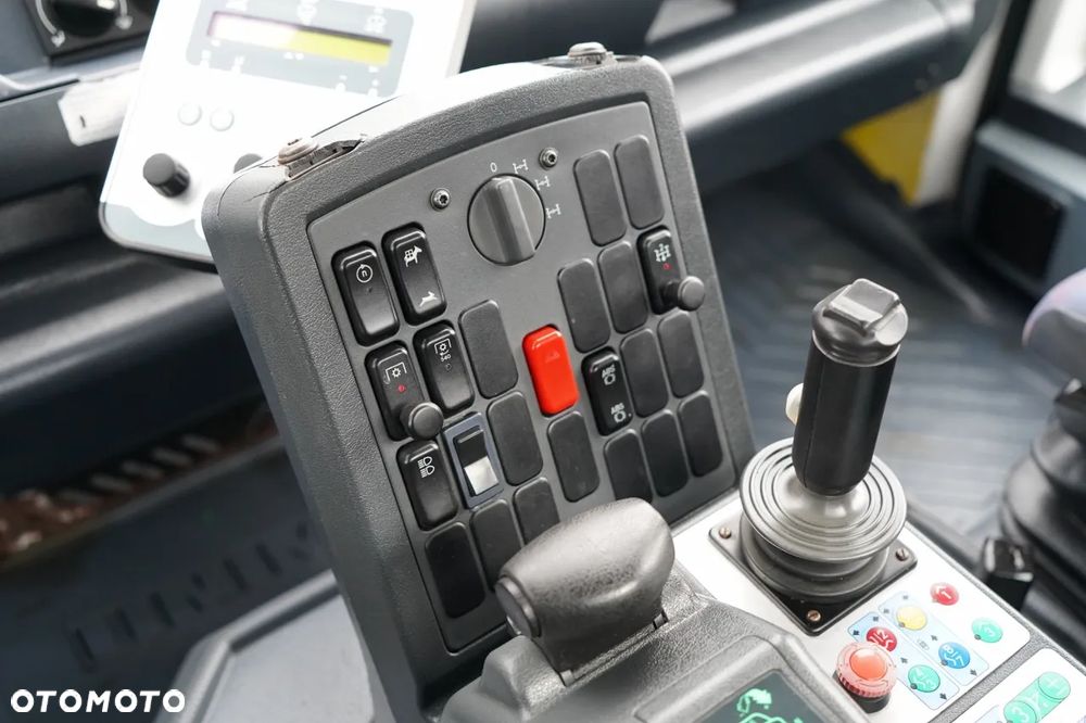 Mercedes-Benz UNIMOG  U300 / 4X4 / WYWROTKA 3 STRONNA / PŁUG / KOMUNALNY / HYDROZŁĄCZA / EPS + SPRZĘGŁO - 31