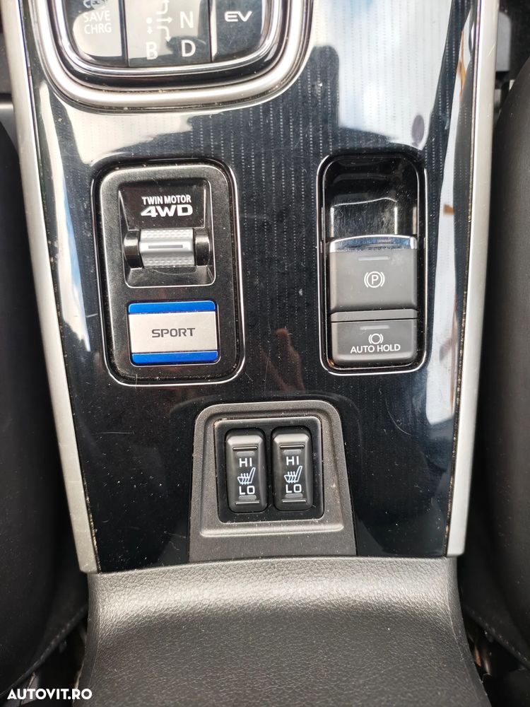 Mitsubishi Outlander PHEV 2.4 L 4X4 Instyle+ - 27