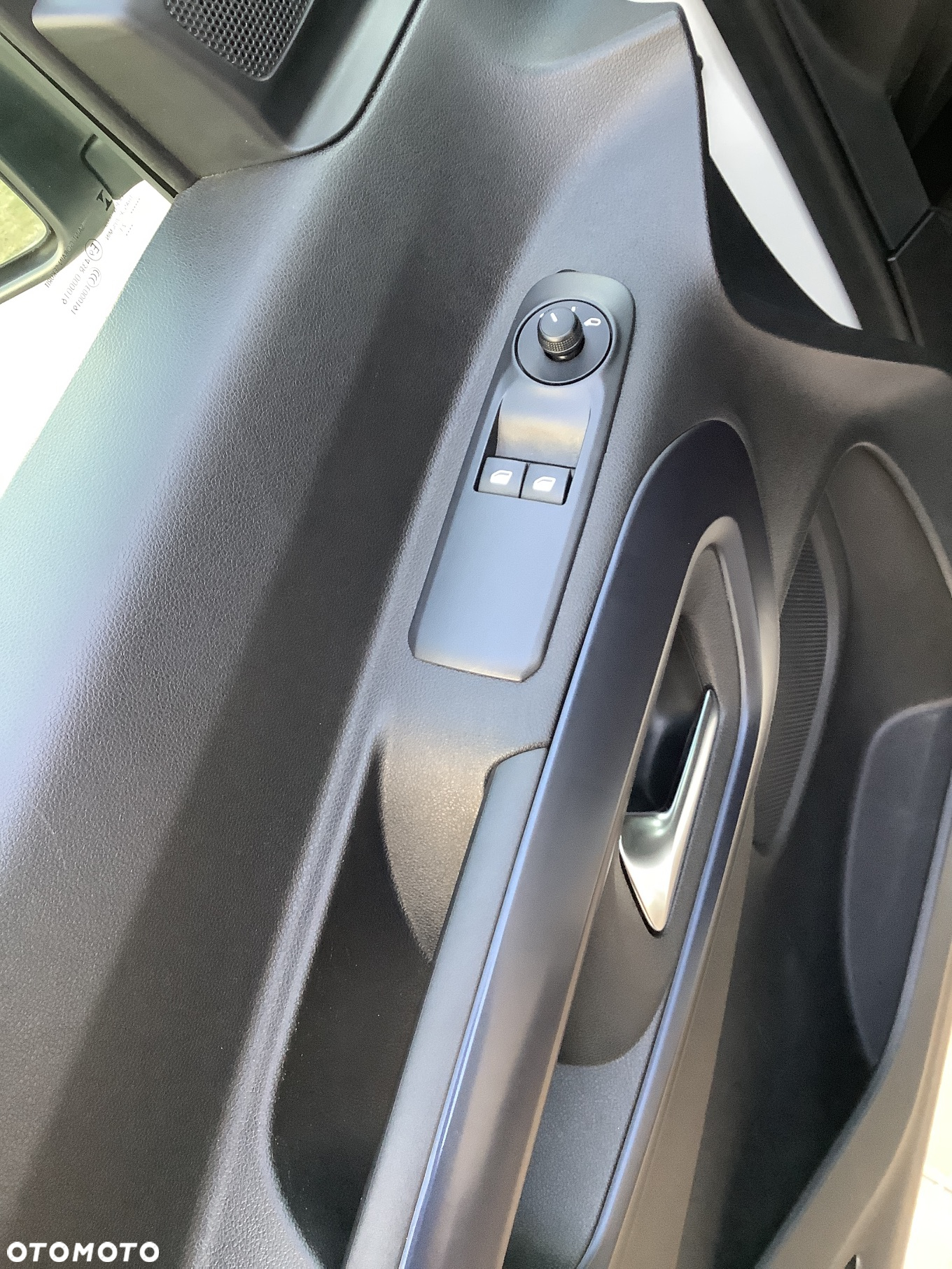 Peugeot Rifter 1.5 BlueHDI Allure Pack S&S - 16