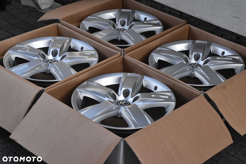 NOWE felgi OEM VW Amarok T5 T6 T6.1 Caravelle Multivan Transporter 18" - 5