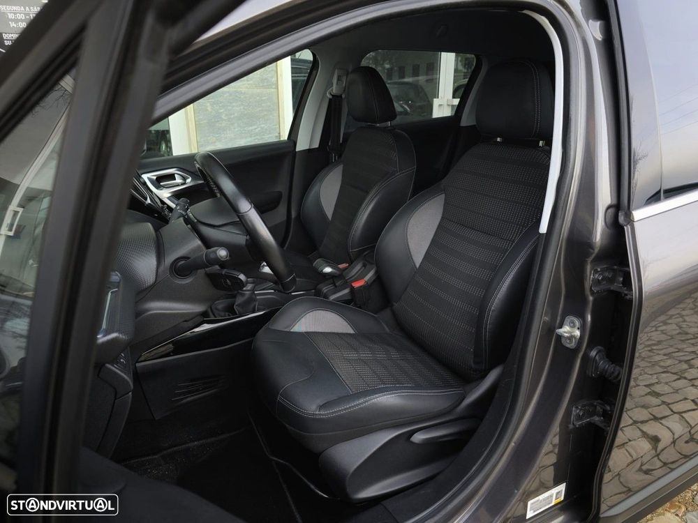 Peugeot 2008 1.6 BlueHDi Allure - 7