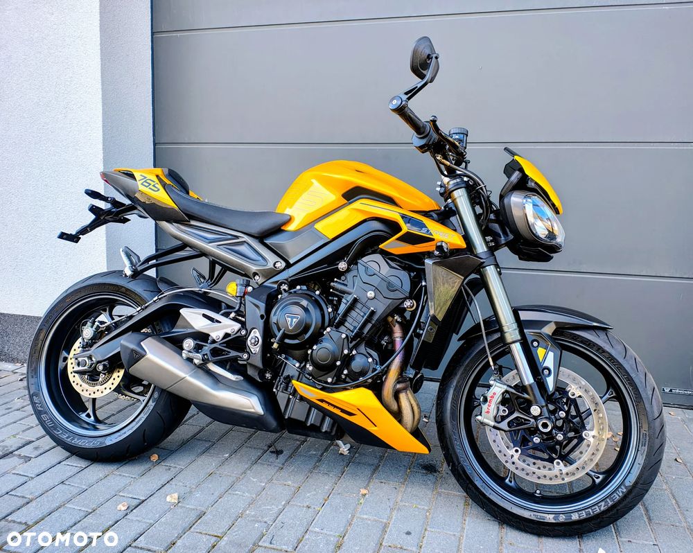 Triumph Street Triple - 3
