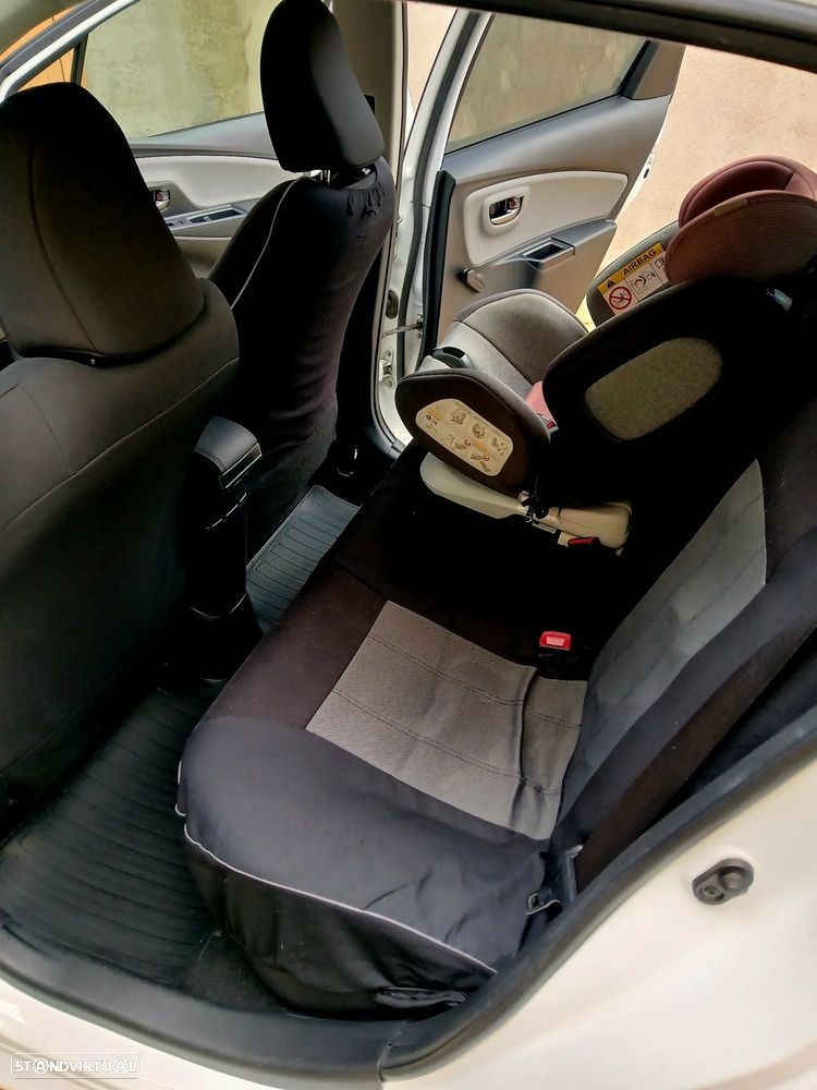 Toyota Yaris 1.4 D-4D Comfort+P.Style - 9