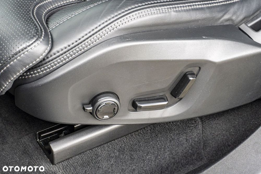 Volvo XC 90 - 11