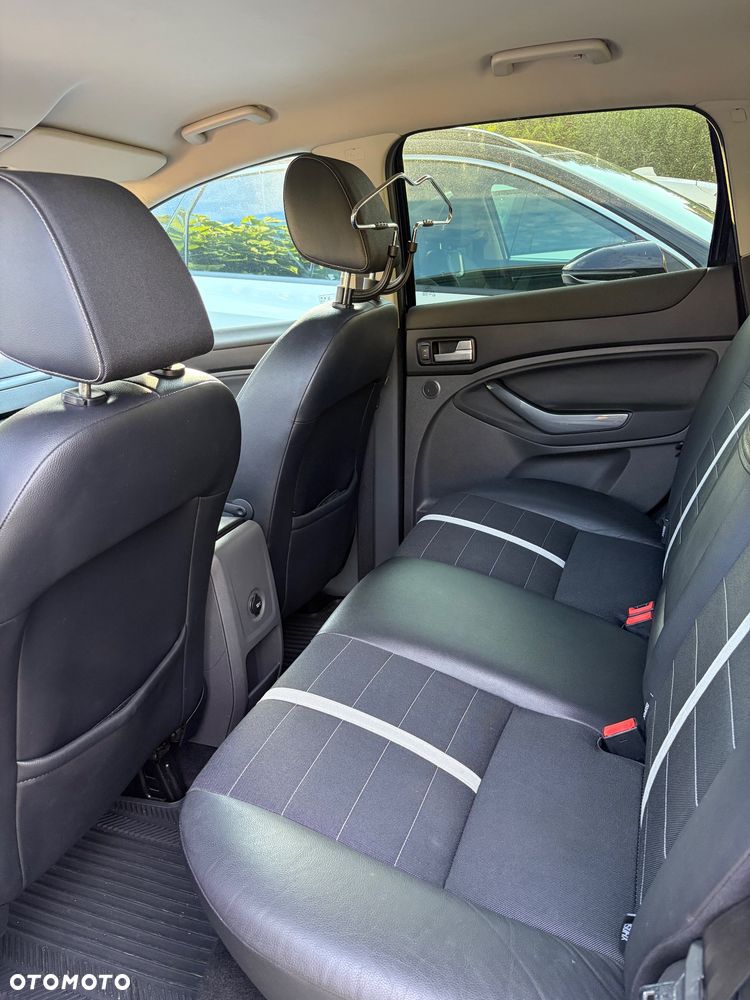 Ford Kuga 2.0 TDCi Titanium - 16