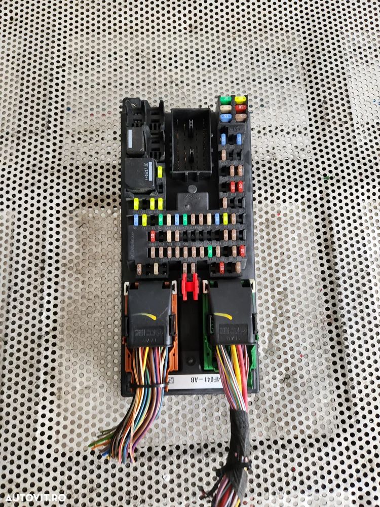 Panou Sigurante Modul Confort Land Rover Range Rover Evoque Discovery Sport Jaguar E/F Pace An 2012-2013-2014-2015-2016-2017-2018-2019 Cod GJ32-14F041-AB Dezmembrez Range Rover Evoque Facelift An 2015-2016-2017-2018-2019 2.0 D Automat 4x4 Volan Stanga - Dezmembrari Arad - 4