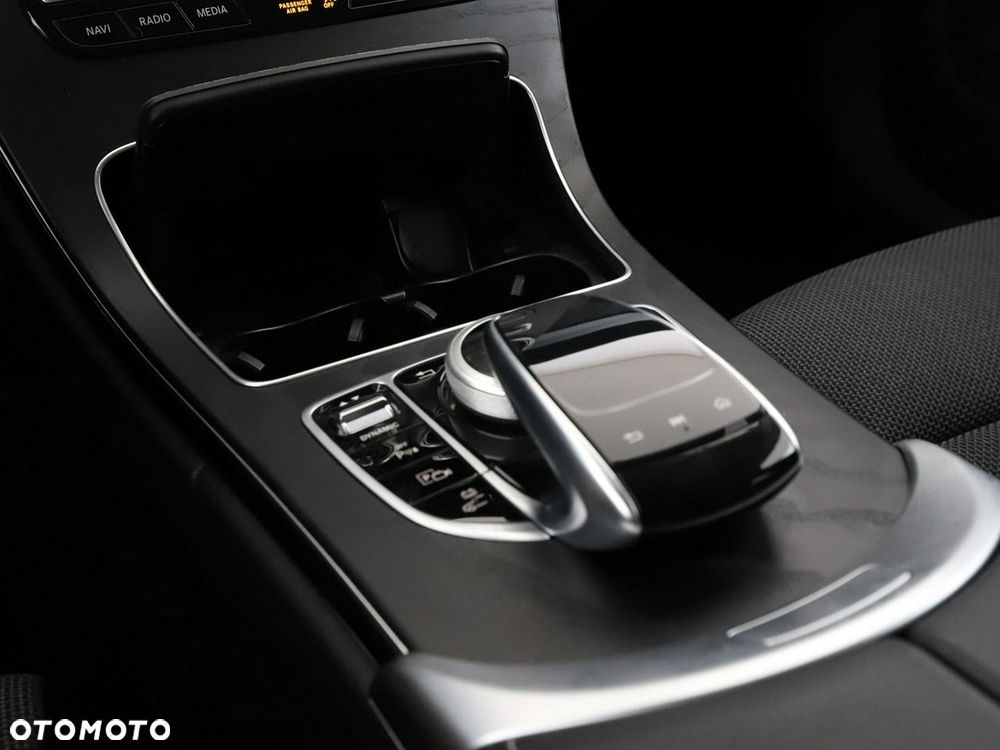 Mercedes-Benz Klasa C 300 de 9G-TRONIC Avantgarde - 33