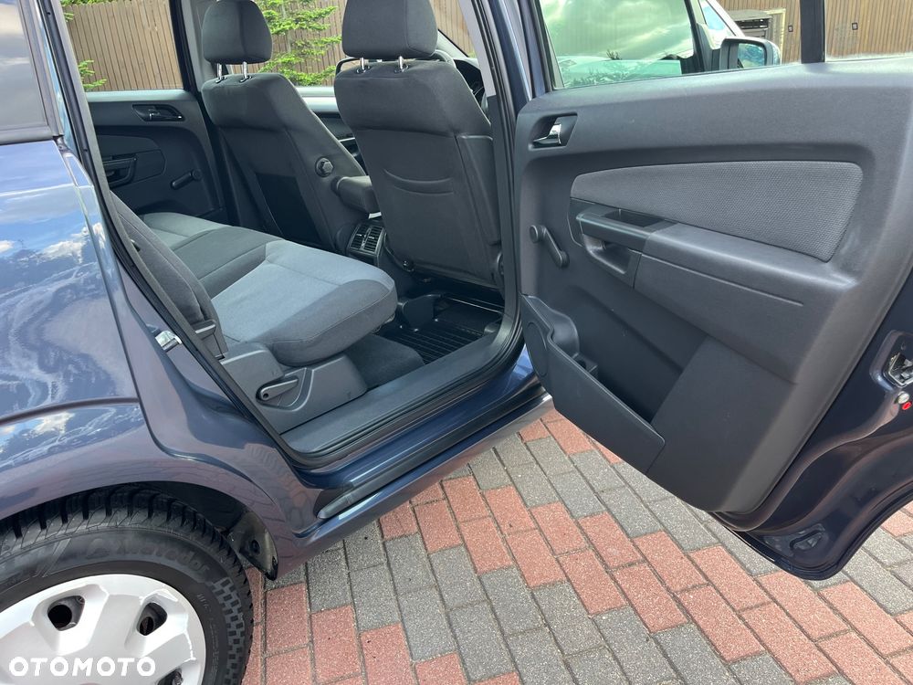 Opel Zafira 1.6 Edition - 26