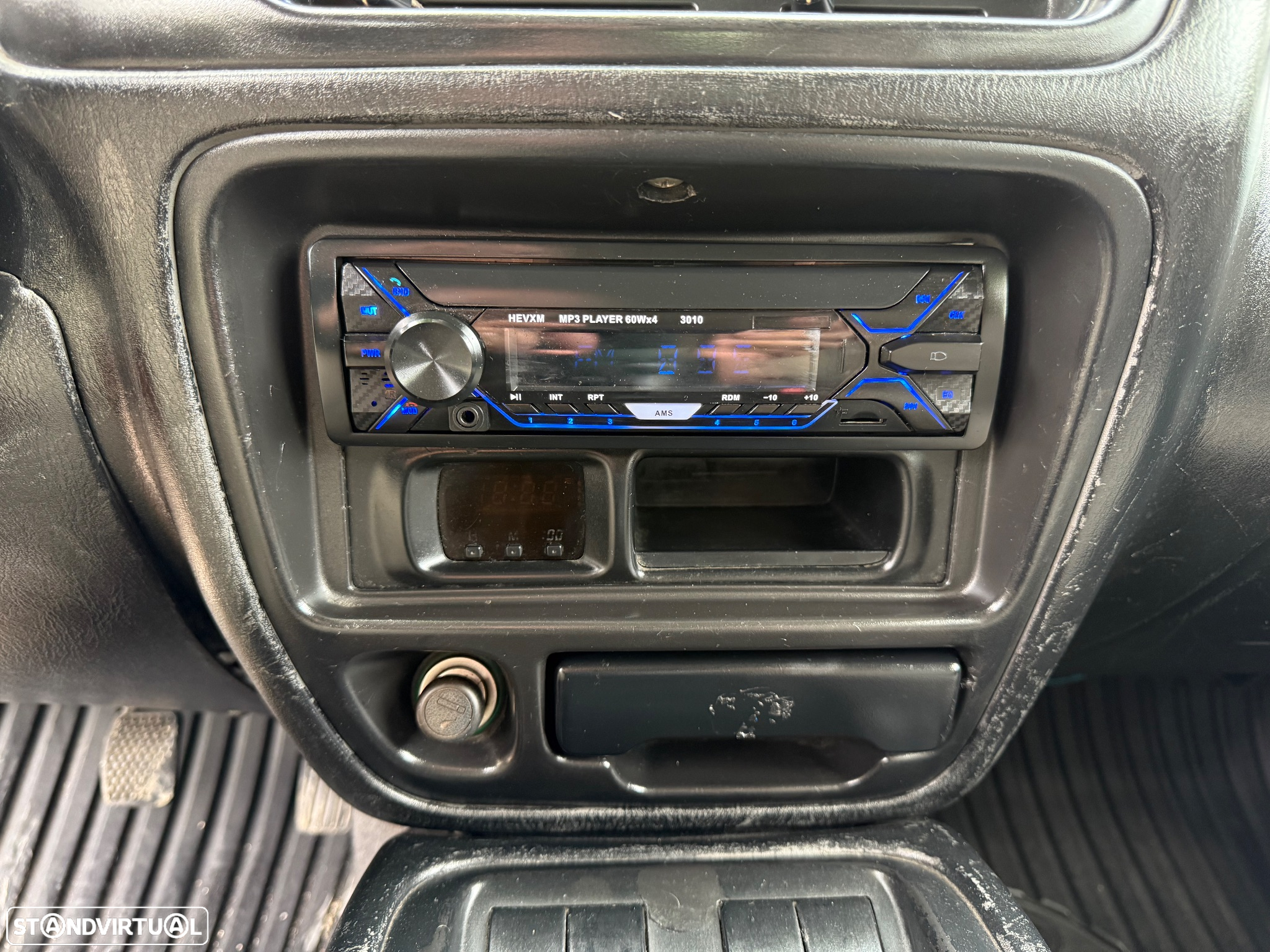 Suzuki Grand Vitara Metal Top 2.0 TDi - 26