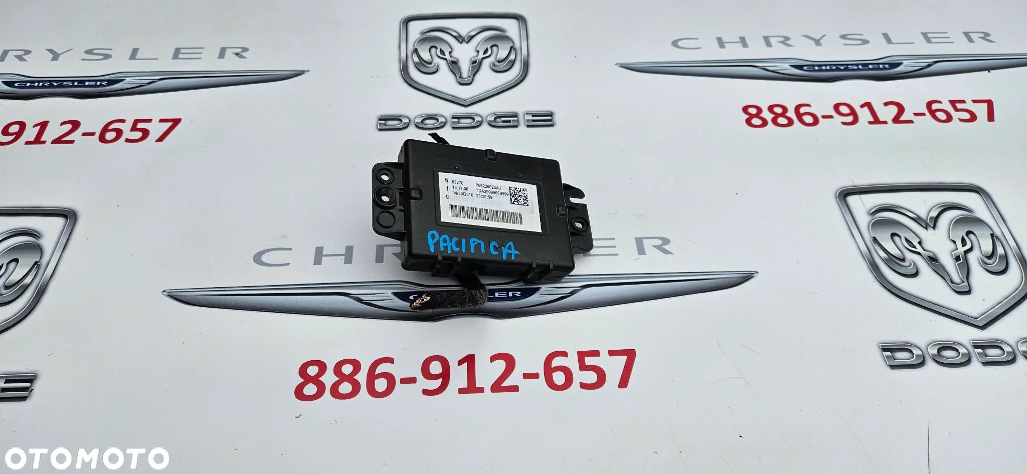 Chrysler Pacifica 2016- Sterownik klimatyzacji Moduł klimy AC Sterownik nawiewu P68226020AJ 68226020AJ - 1