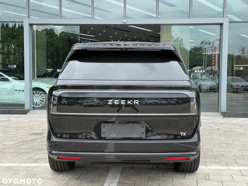 ZEEKR 9X - 4