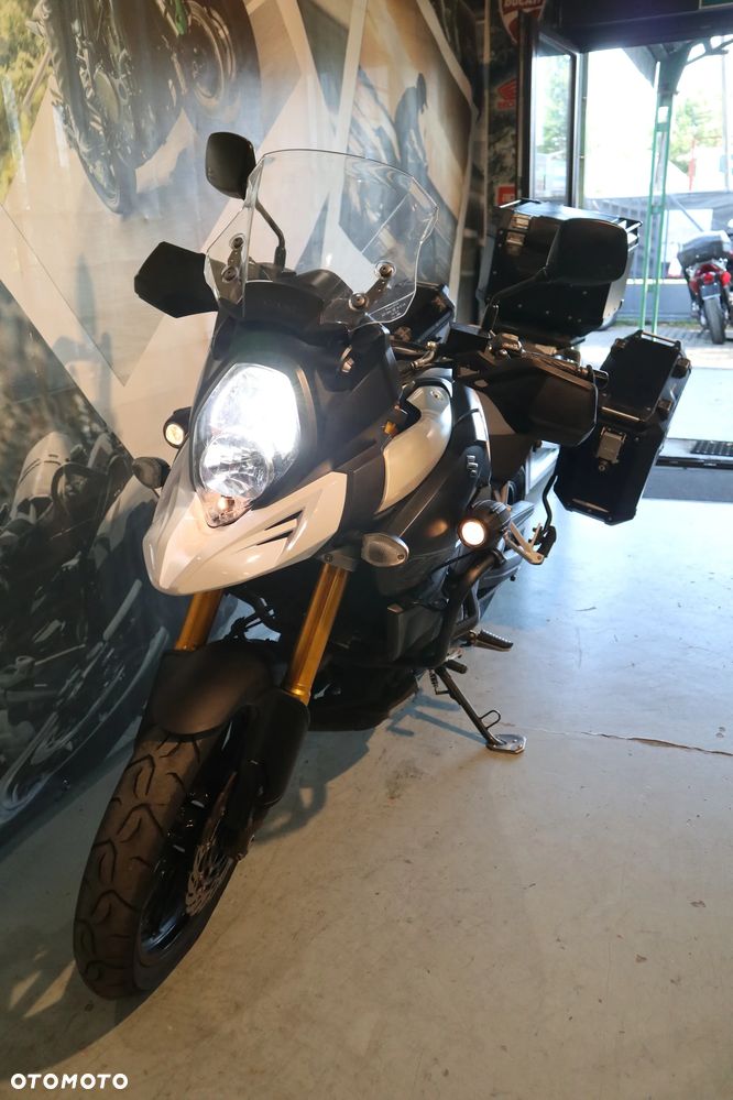 Suzuki V-STROM - 4
