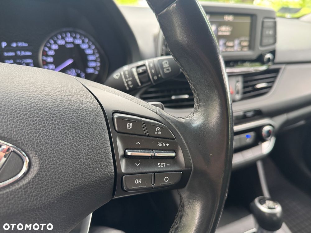 Hyundai i30 - 12