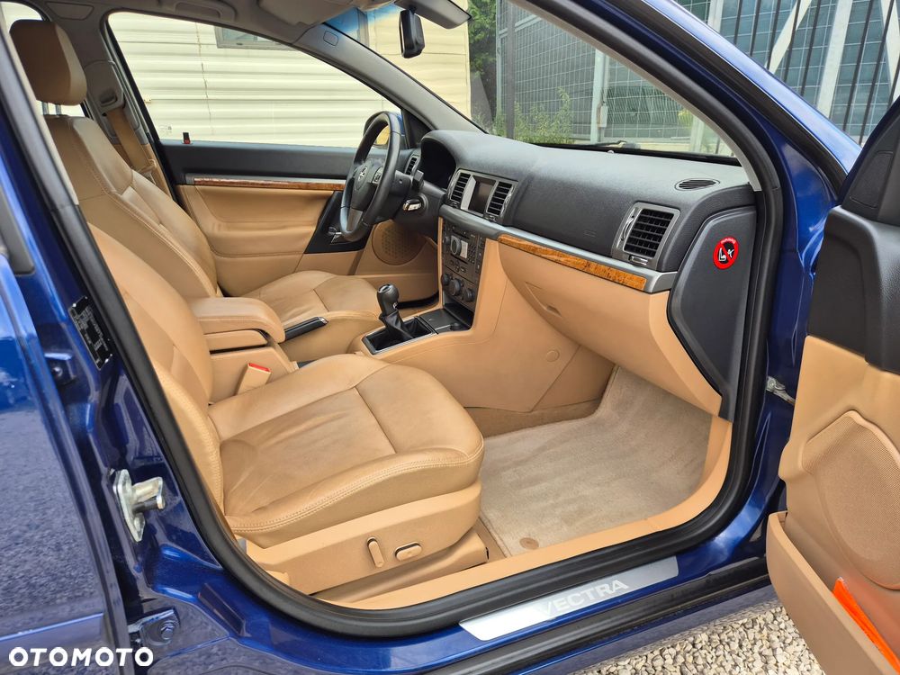 Opel Vectra 2.8 V6 Turbo Cosmo Plus - 23