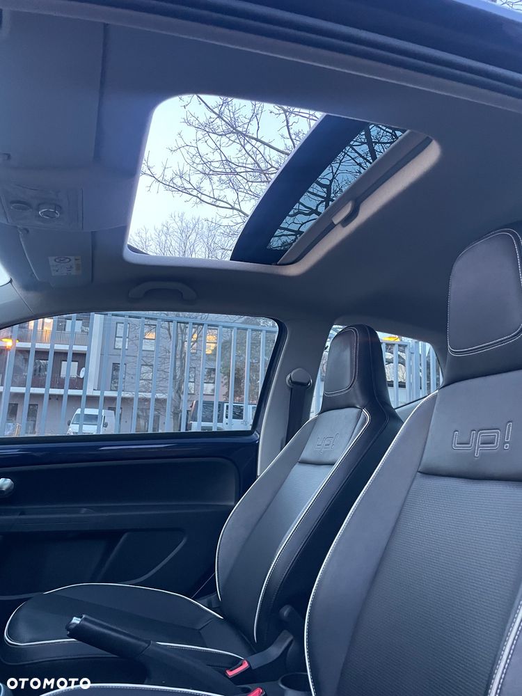 Volkswagen up! 1.0 high - 24