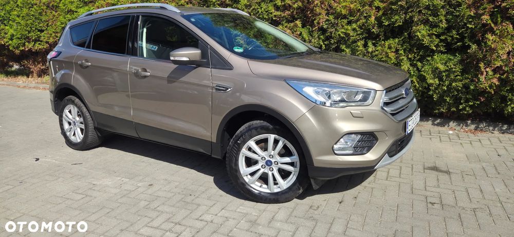 Ford Kuga 1.5 EcoBoost 2x4 Titanium - 17