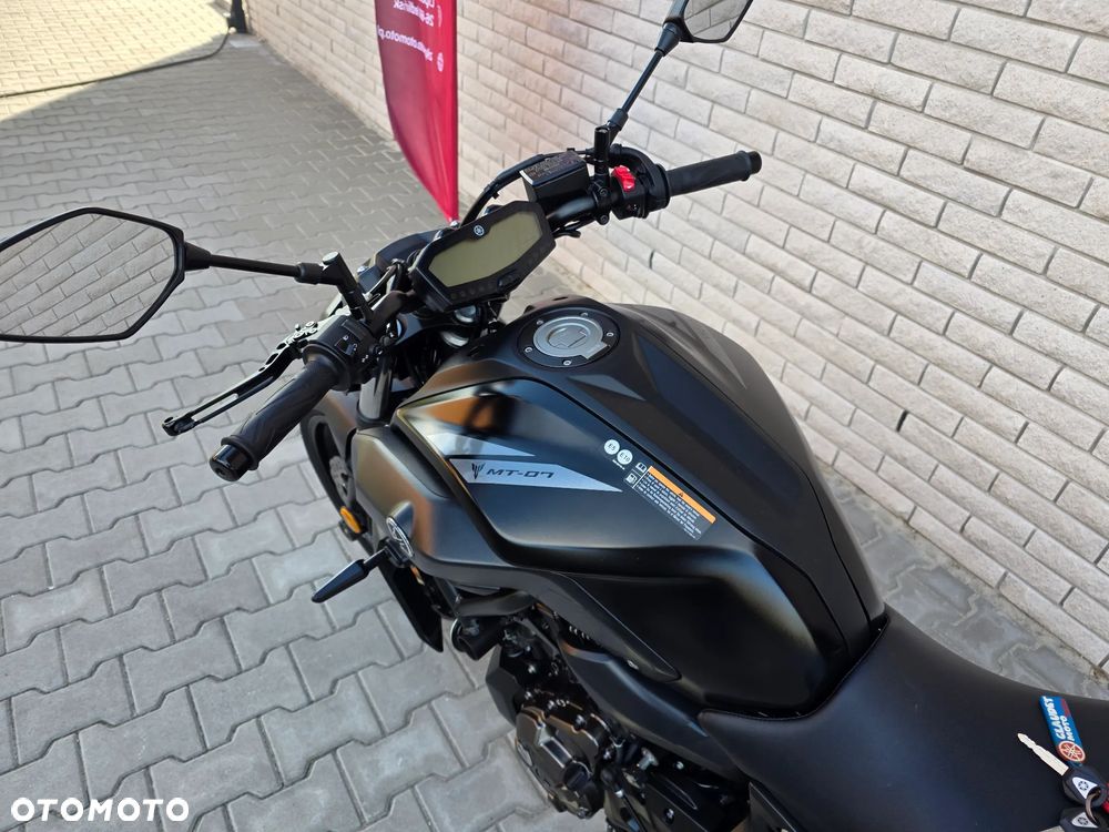 Yamaha MT - 18