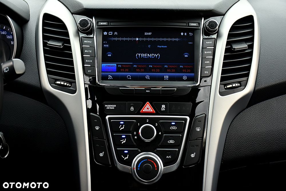 Hyundai i30 1.4 Premium - 21