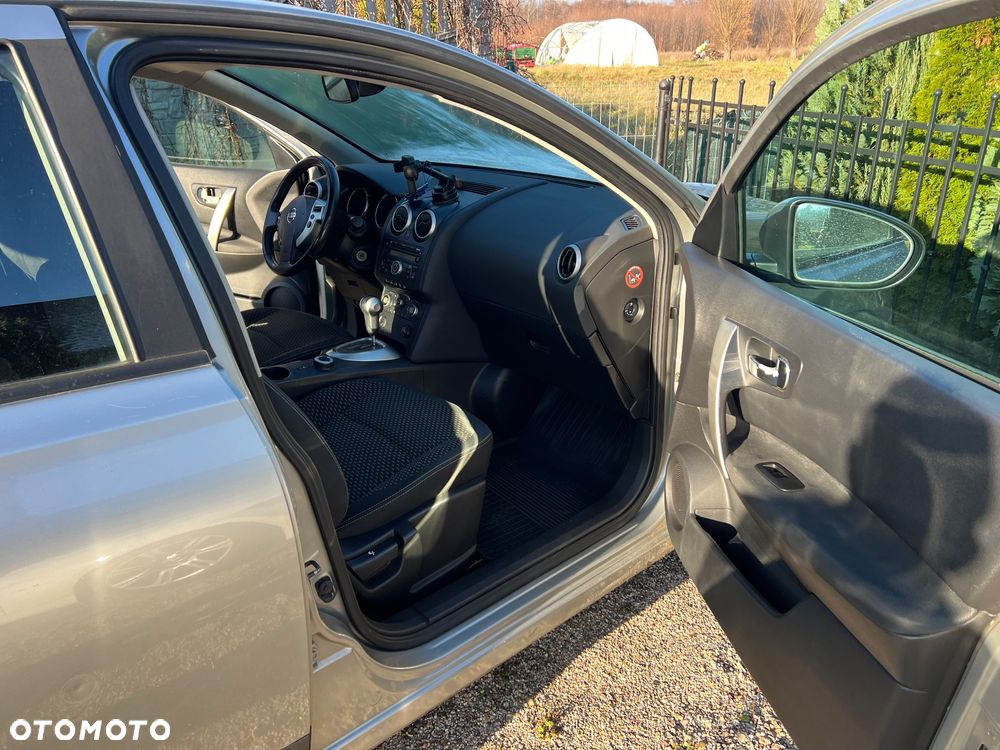 Nissan Qashqai 2.0 dCi 4x4 Lounge - 9