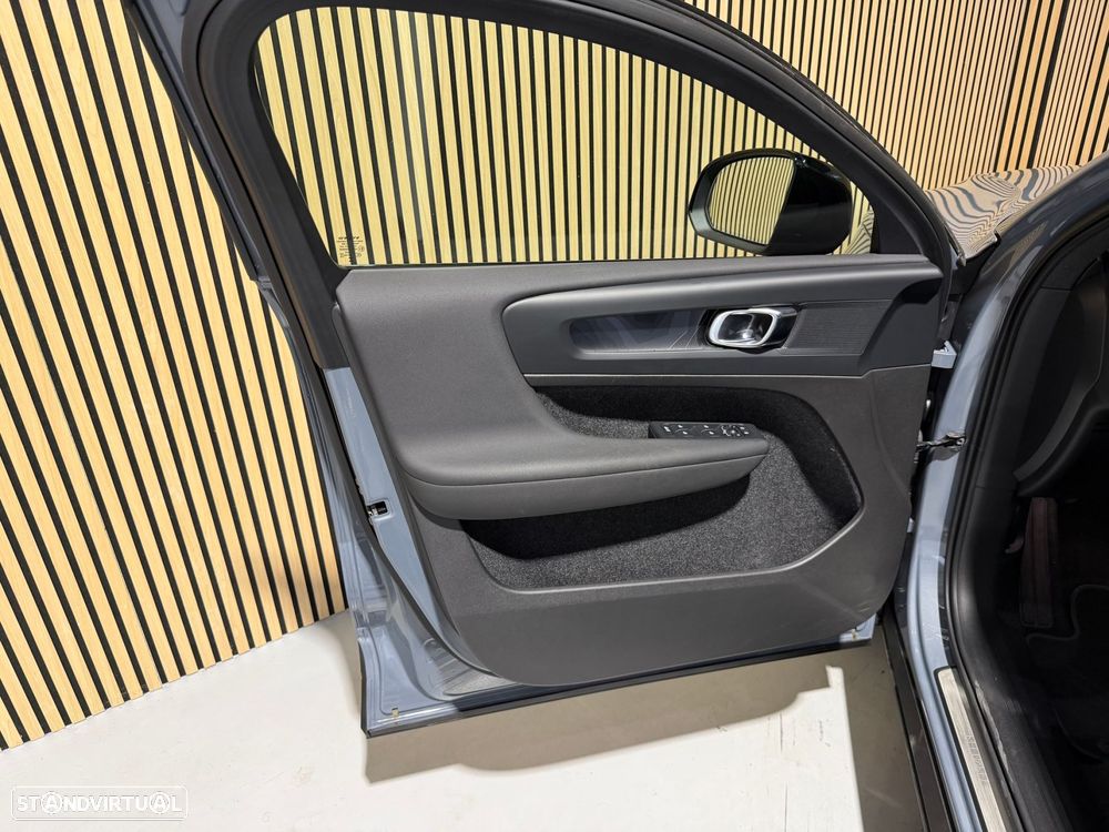 Volvo C40 Recharge Core - 25